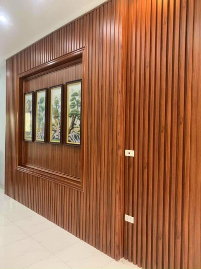 Lam sóng nhựa giả gỗ - Giải pháp thay thế gỗ tự nhiên hoàn hảo cho mọi không gian